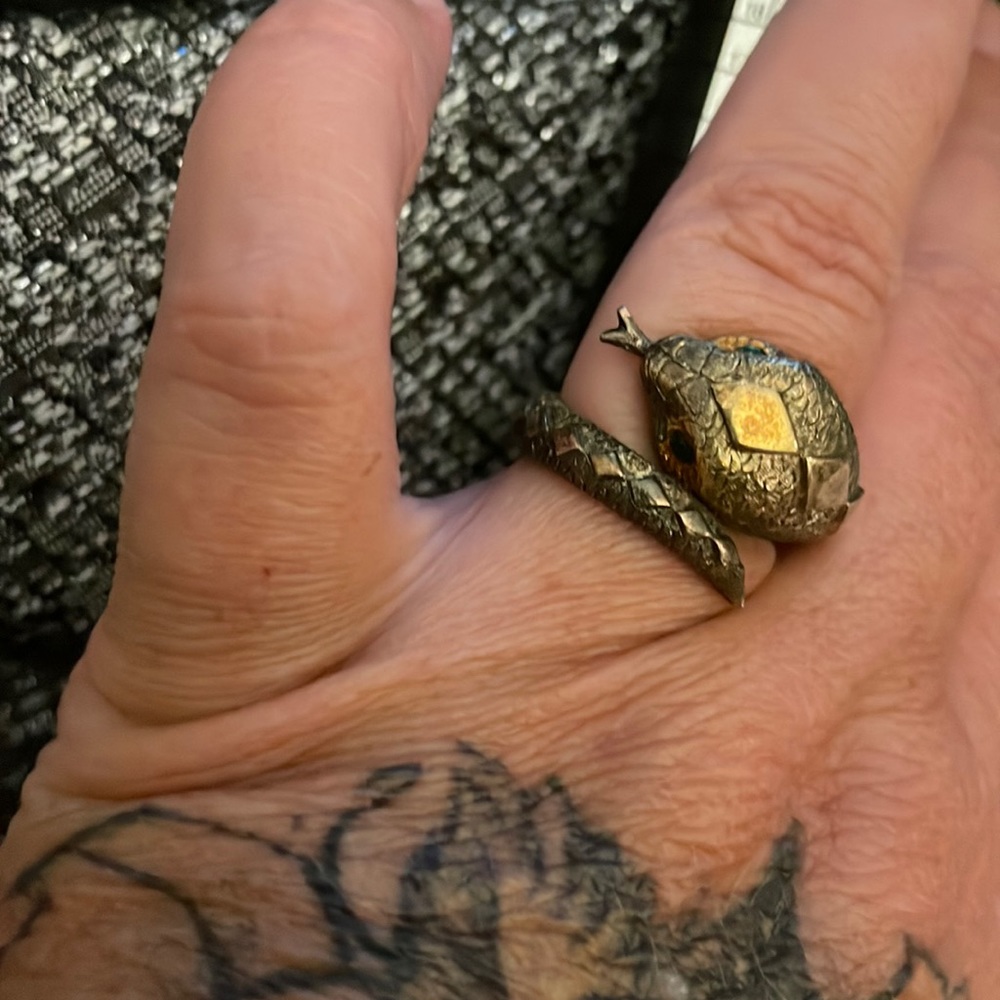 Ring